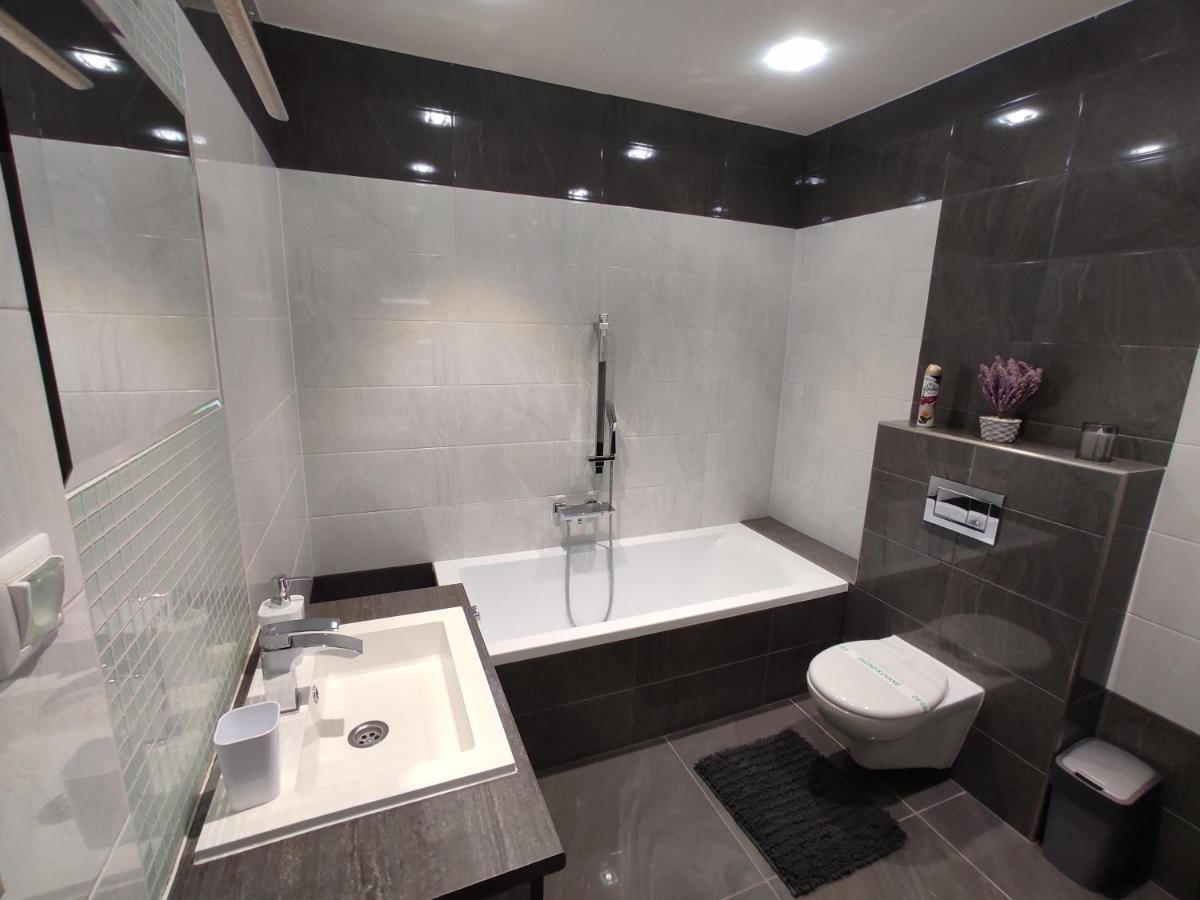 Apartmany Bytca Luaran gambar