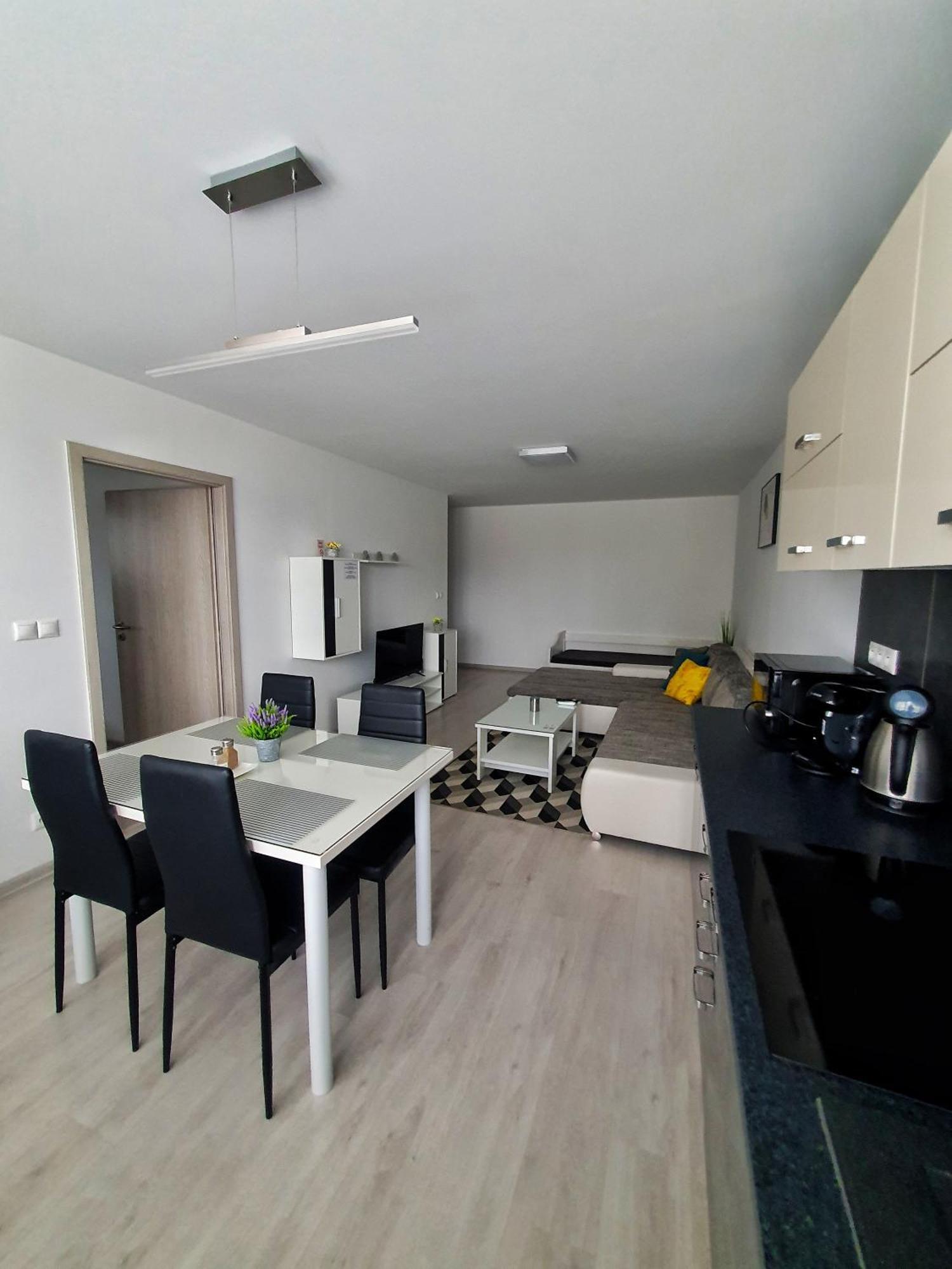 Apartmany Bytca Luaran gambar